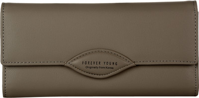 

Cuddle Casual Grey Clutch