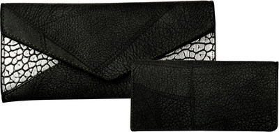 

Cuddle Casual Grey Clutch