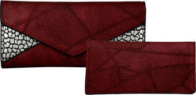 

Cuddle Casual Maroon Clutch