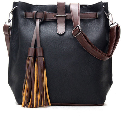 

Urbantra Women Casual Black Leatherette Sling Bag