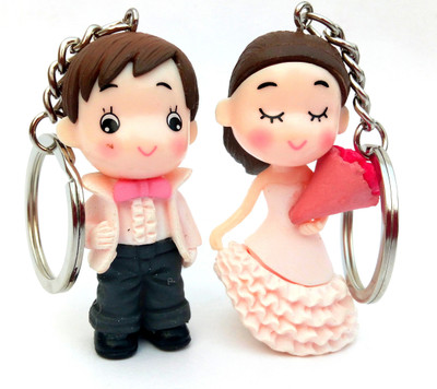 

JOSHISNEST Cute Designer White Bride & Groom Dolls Key Chain(Multicolor)