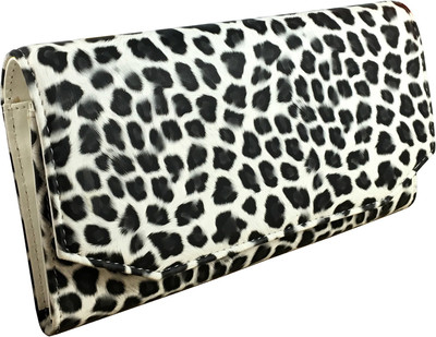 

IzcorpIndia Casual White Clutch