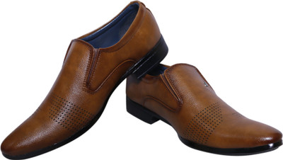 

Connekt 7521 tan Slip On For Men(Tan