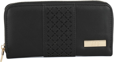 

AND Casual Black Clutch
