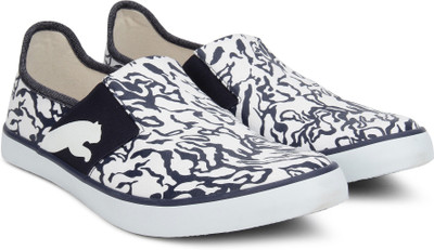 

Puma Lazy Slip On Gu IDP Sneakers For Men(White, Navy, Peacoat-puma white