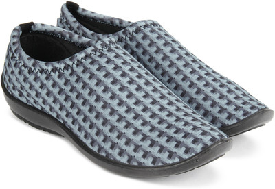 

Gliders by Liberty Bellies For Women(Black, Blue