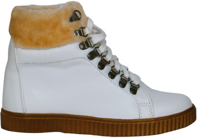 

SPORTSTAR Casuals For Women(White