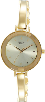 

Titan emz2575ym01 Watch - For Women