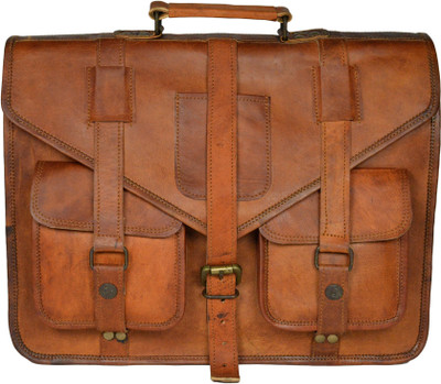 

Concepts Con182 Messenger Bag(Brown, 8 L)
