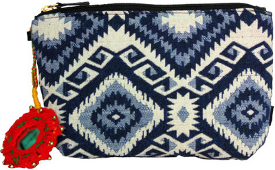 

Berserk Casual Blue, White Clutch