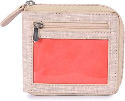 

Baggit Casual White Clutch