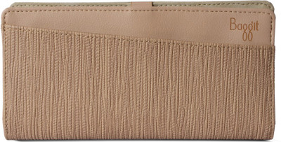 

Baggit Casual Beige Clutch