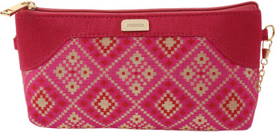 

Balee Fashions Party Pink Clutch