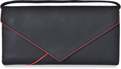 

Baggit Casual Black Clutch