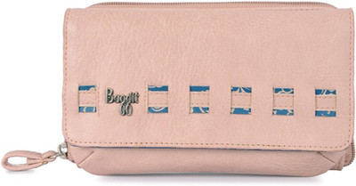 

Baggit Casual Pink Clutch
