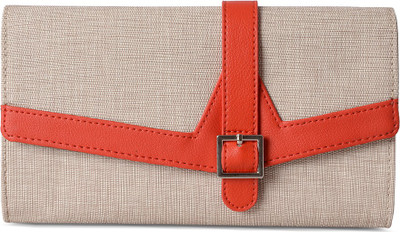 

Baggit Casual White Clutch