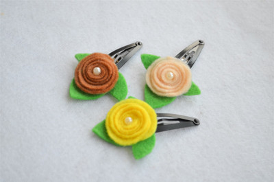 

Pretty Ponytails Rose Flower with Pearl Leaf Green Beige Yellow and Light Brown | Flower Hair Clip | Rose | Flower Girl | Flower hair accessory Hair Clip(Multicolor)