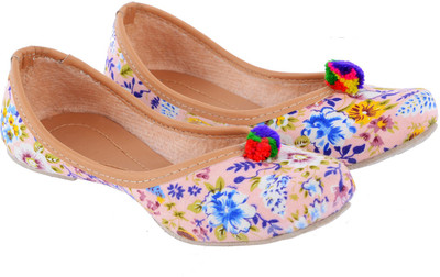 

Little Palz Boys & Girls Slip on Mojaris(Multicolor