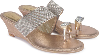 

Catwalk Women Pink Wedges