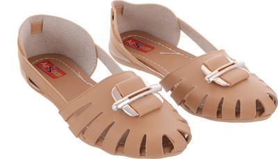 

AirSoon Women Beige Flats