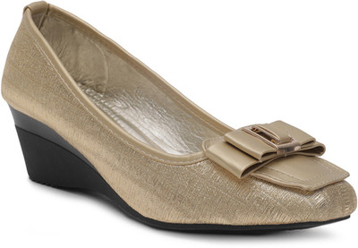 

Zachho Stylish New Trendy Bellies For Women(Gold