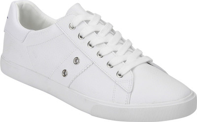 

Red Tape Men Sneakers For Men(White