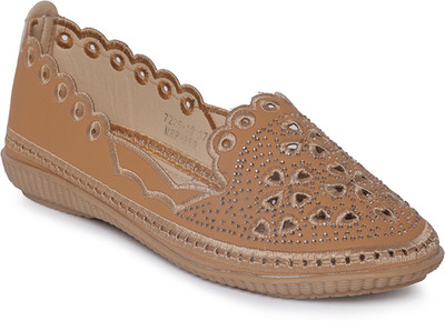 

Zachho Stylish New Trendy Bellies For Women(Beige