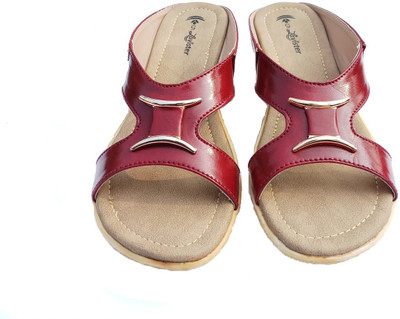 

Lavister Women MAROON Wedges