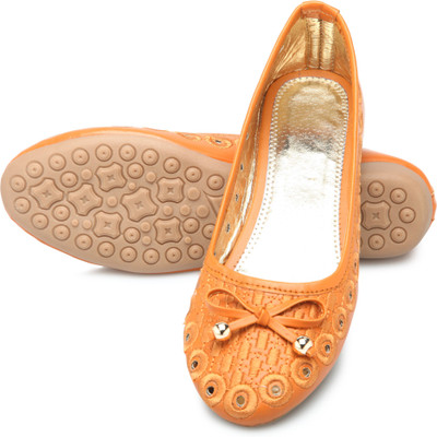 

Nayra Creations Bellies For Women(Tan