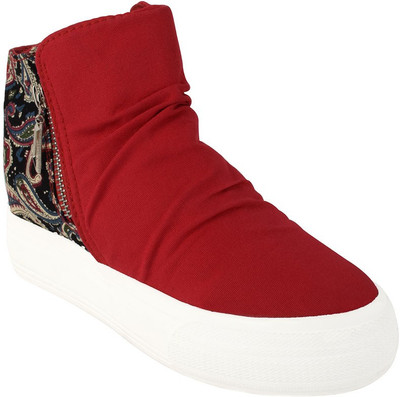 

Go India Store Sneakers For Women(Red