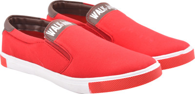 

WalkJump Solid men casual shoe, lifestyle canvas shoes, Slip On Sneakers For Men(Red