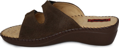 

1 WALK Women Khaki Flats
