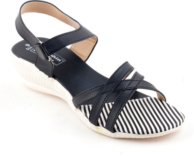 

Dolphin Miles Women Black Wedges