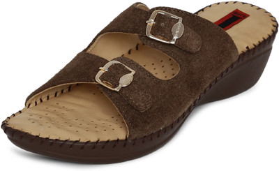 

1 WALK Women Khaki Flats