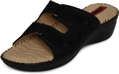 

1 WALK Women Black Flats