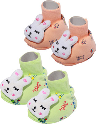

Baby Inn Bootie pack of 2 Booties(Toe to Heel Length - 8 cm Multicolor)
