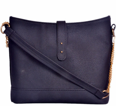 

aatoot Sling Bag(Black)