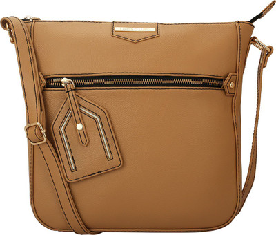 

LAPIS-O- LUPO Women Casual Beige PU Sling Bag