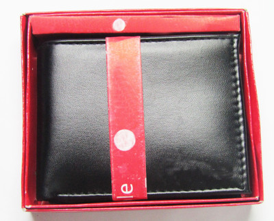 

Poland Boys Black Genuine Leather Wallet(9 Card Slots)