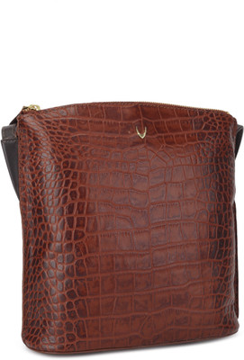 

Hidesign Women Casual Brown Genuine Leather Sling Bag
