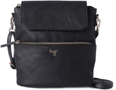 

Baggit Women Casual Black PU Sling Bag