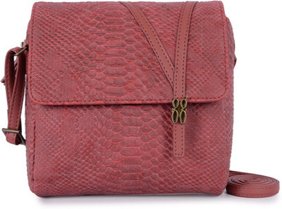 

Baggit Women Casual Red PU Sling Bag