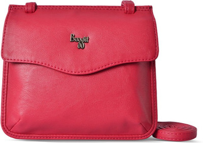 

Baggit Women Casual Pink PU Sling Bag