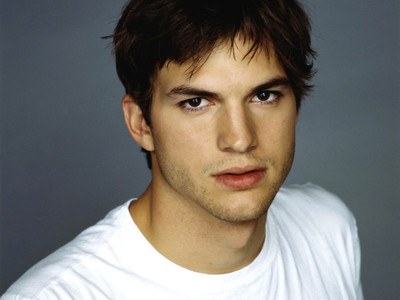 

Celebrity Ashton Kutcher Actors United States HD Wall Poster Fine Art Print(12 inch X 18 inch, Rolled)