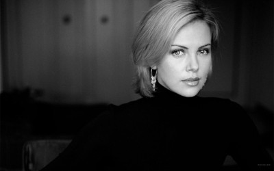 

Celebrity Charlize Theron Actresses South Africa Blonde HD Wall Poster Fine Art Print(12 inch X 18 inch, Rolled)