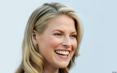 

Akhuratha Wall Poster Celebrity Ali Larter Actresses Paper Print(12 inch X 18 inch, Rolled)
