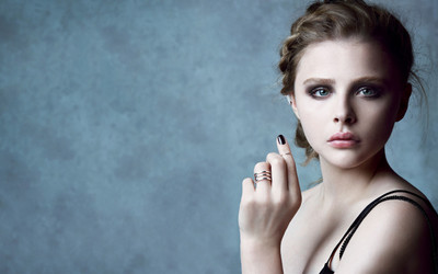 

Celebrity Chloë Grace Moretz Actresses United States HD Wall Poster Fine Art Print(12 inch X 18 inch, Rolled)