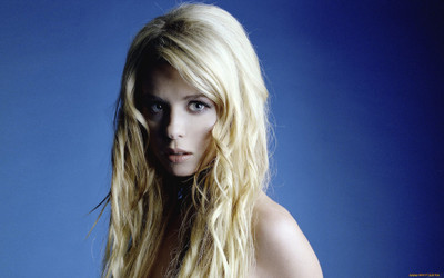 

Akhuratha Wall Poster Celebrity Tara Reid Actresses Blonde Paper Print(12 inch X 18 inch, Rolled)