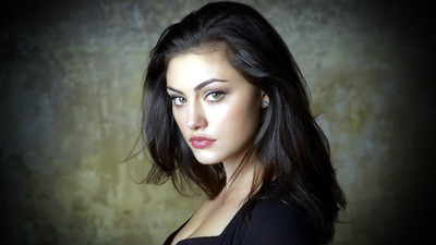 

Celebrity Phoebe Tonkin Actresses Australia HD Wall Poster Fine Art Print(12 inch X 18 inch, Rolled)
