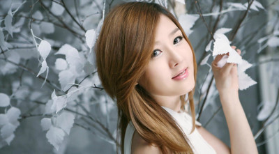 

Celebrity Hwang Mi Hee Models South Korea HD Wall Poster Fine Art Print(12 inch X 18 inch, Rolled)